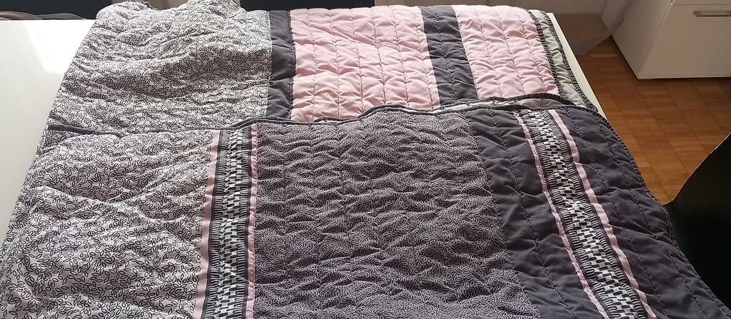 Coperte: Decke 200x200cm – Usato da Schlieren venduto da cas_yw5s 1