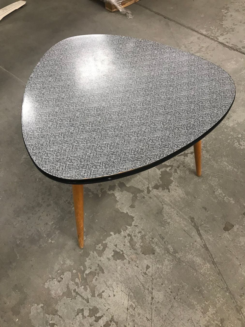 Tavoli: Couchtisch – Usato da Zürich venduto da Zapro