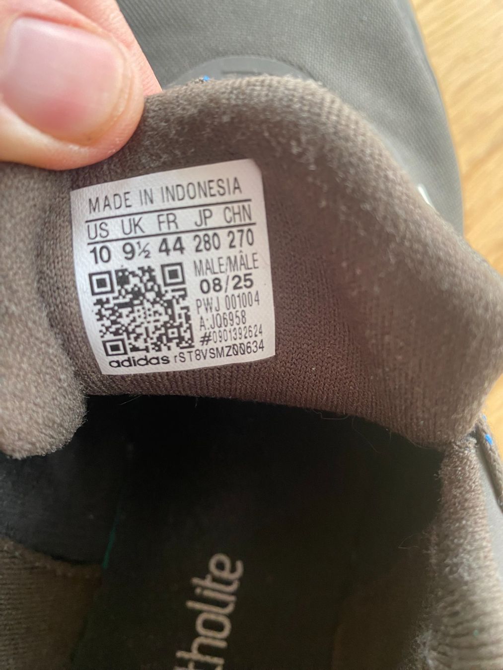 Herrenschuhe: Adidas Sneaker Grösse 44 – Gebraucht aus Zürich von GueBi2009 4