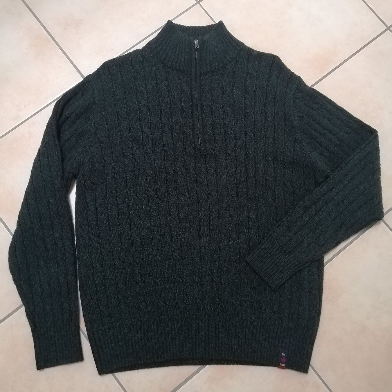 Pulls & Sweat-shirts: Pullover Gr .S – D'occasion à Henau par AXAA