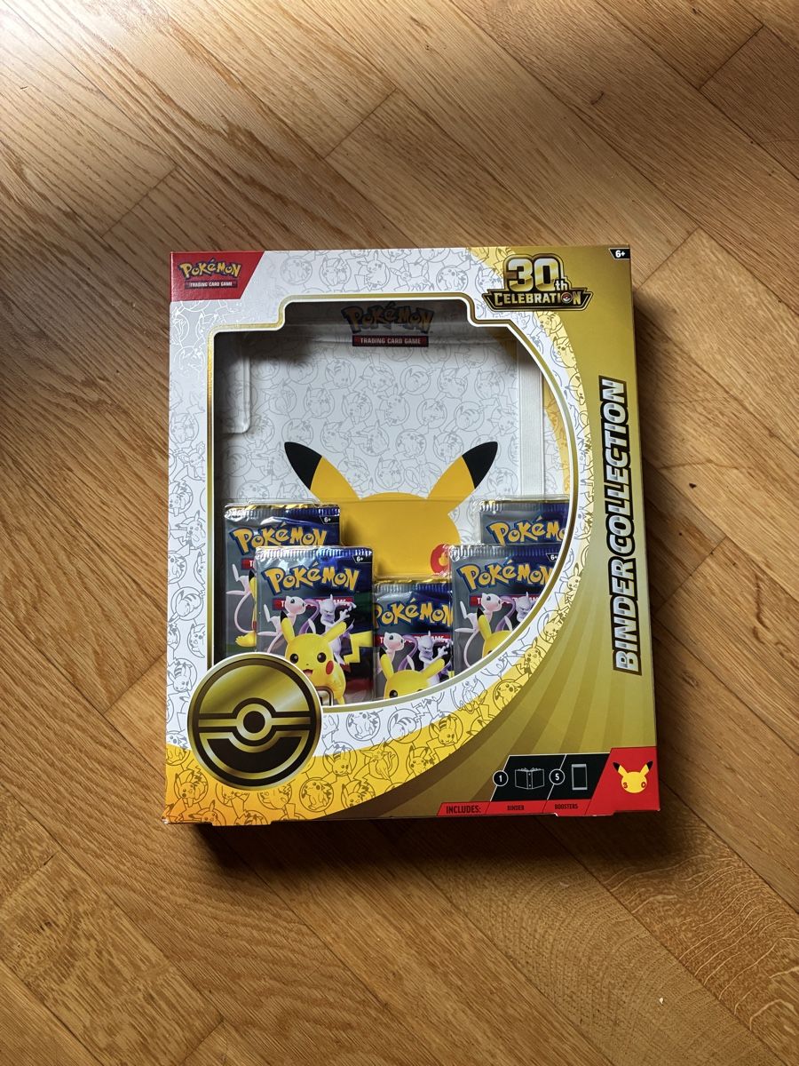 Pokémon Carte collezionabili: Binder collection 30th pokemon anniversary  – Nuovo e nell'imballaggio originale da Basel venduto da maksik