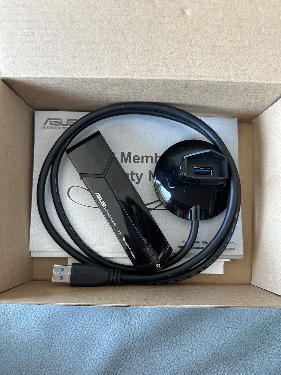 Laufwerke & Adapter: Asus USB-AC68 WI-FI Adapter  – Gebraucht aus Ostermundigen von airpassport 2