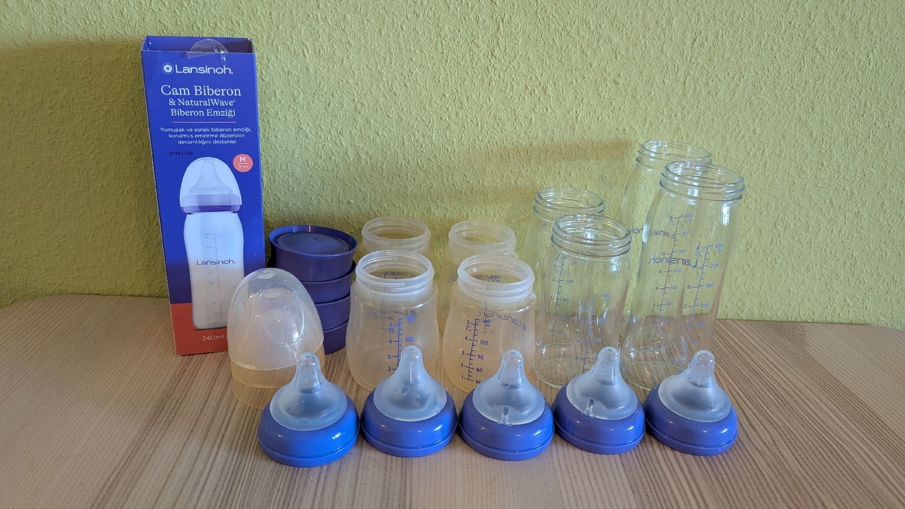 Lansinoh Pasti del neonato: Set biberons Lansinoh – Usato da Meyrin venduto da jes_yr5m