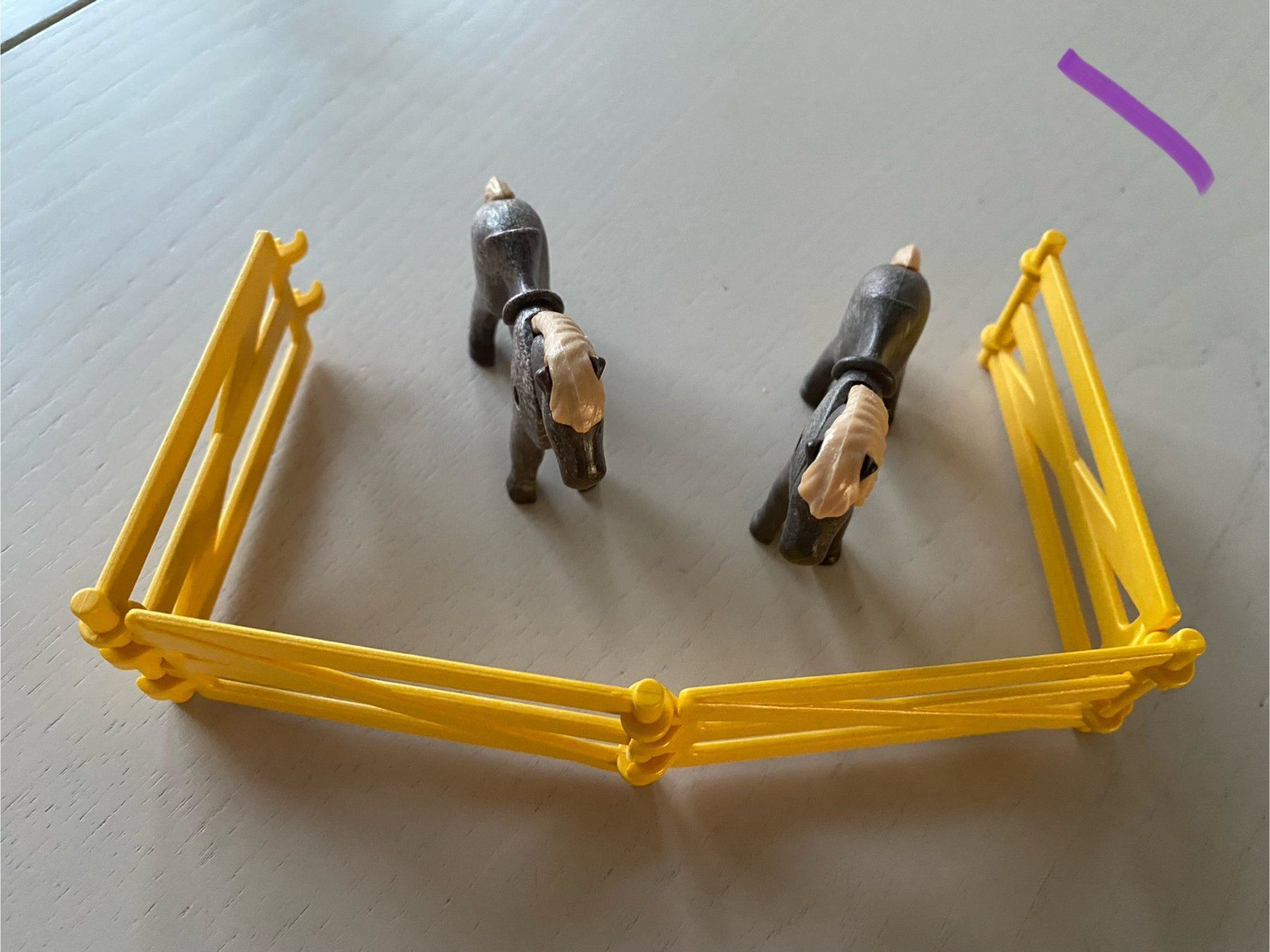 Playmobil Spielzeuge: Playmobil Vintage - Deux chevaux – Gebraucht aus La Chaux-de-Fonds von tulysse