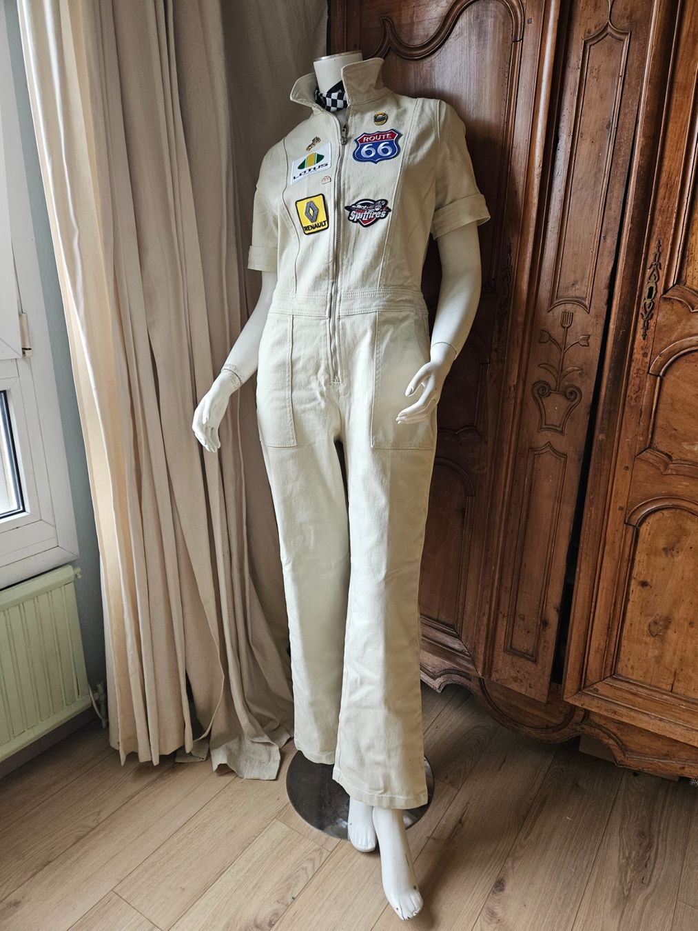 Tute: combinaison Pilote esprit vintage  course automobile – Nuovo e nell'imballaggio originale da Thônex venduto da lacomtessedesfees