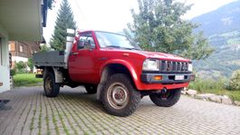 Toyota Hilux 4WD, Jg. 1983, mit Anhängerkupplung!