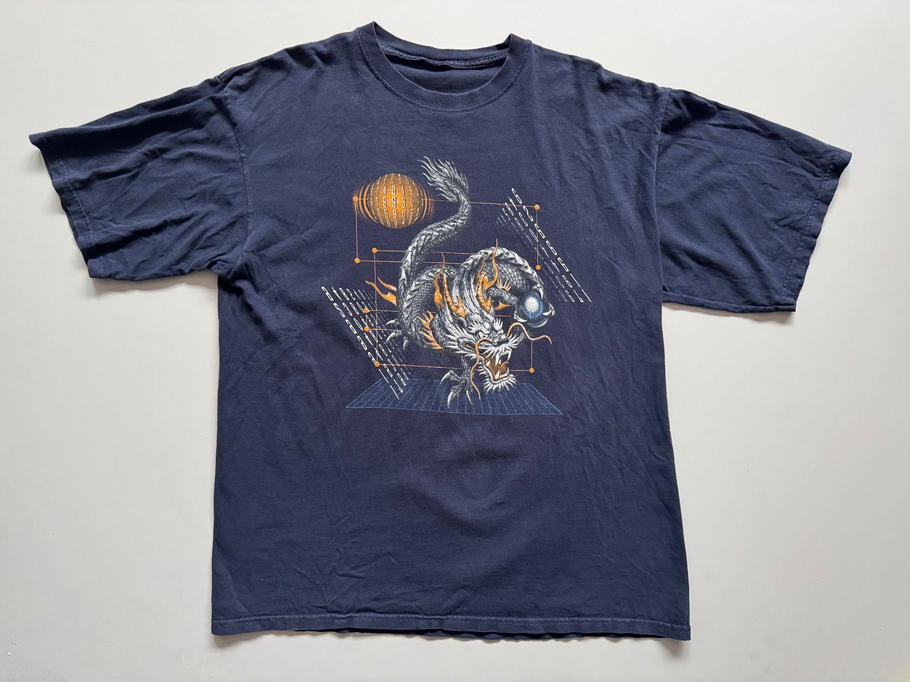T-shirt: Y2K No Boundaries t-shirt MEN L – Usato da Neuchâtel venduto da _Easy_to_Find_