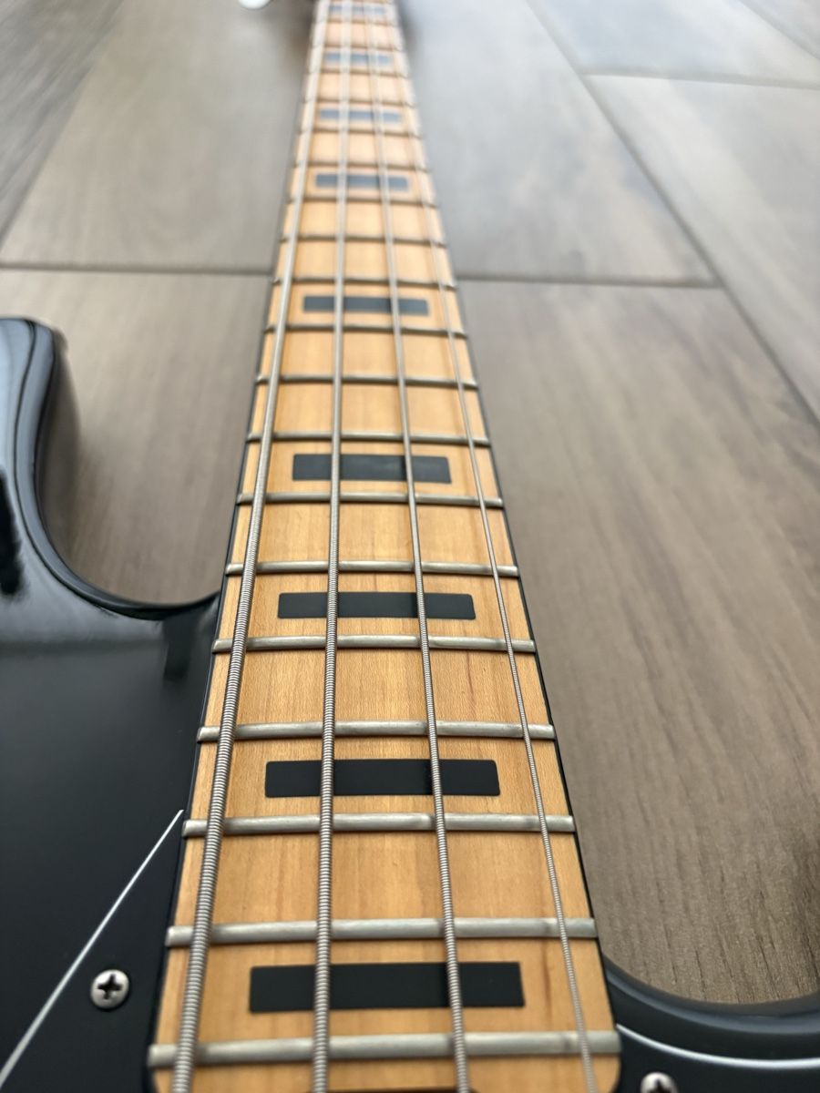 Musikinstrumente: E-Bass „Hammersmith“ / Kanada – Gebraucht aus Schneisingen von Rogtrader 2