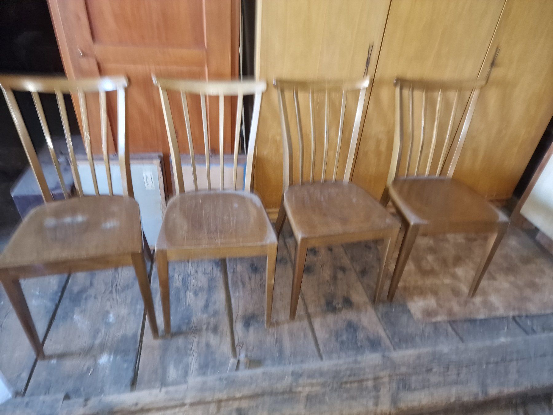 Sedie: 6 Holzstühle – Usato da Flüelen venduto da novena 2