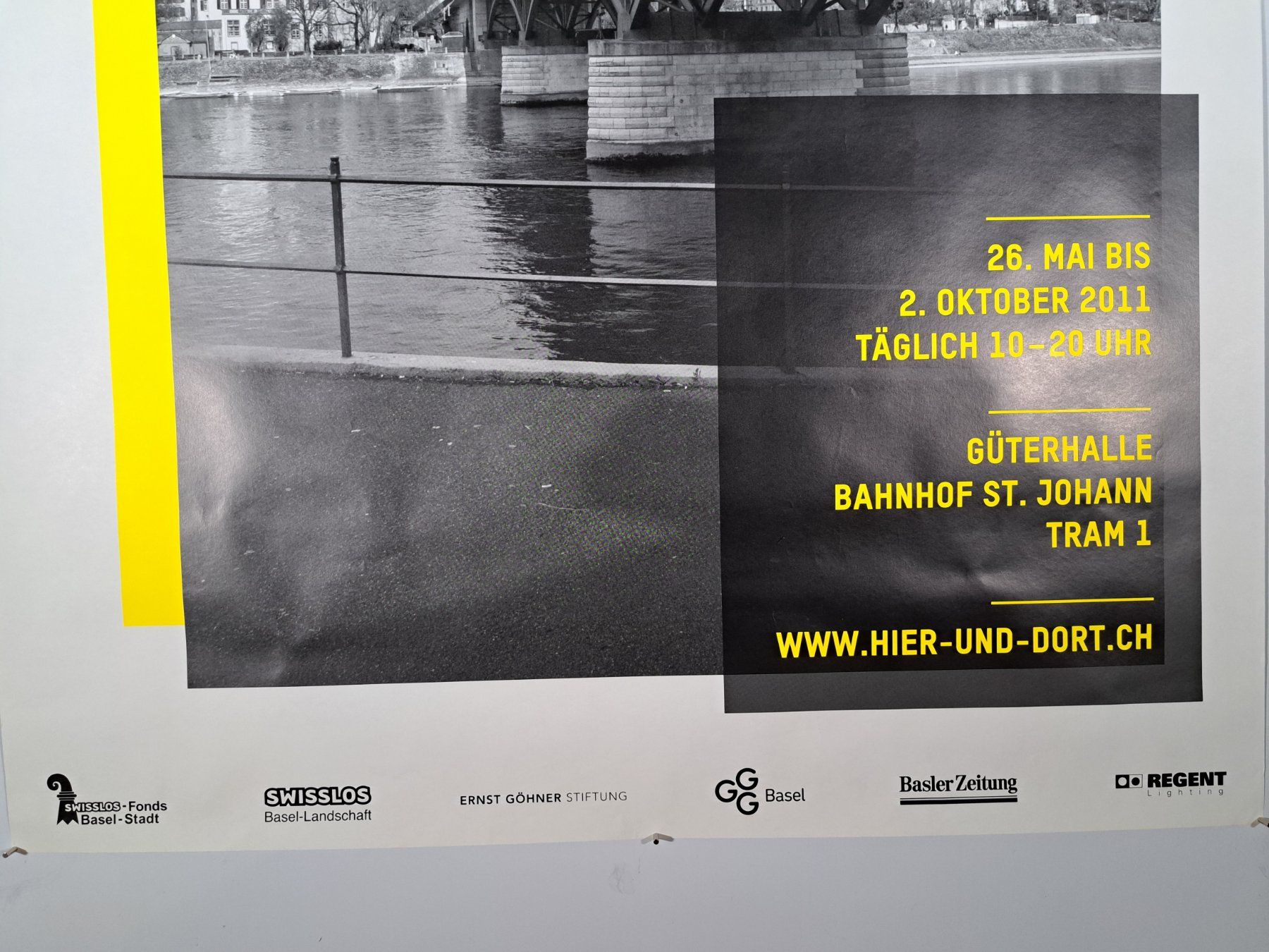 Poster & Bilder: Poster -  Hier + Dort - Basel im 20 Jahrhundert - 2011 – Neu (gemäss Beschreibung) aus Zwingen von Tigertimmi 1