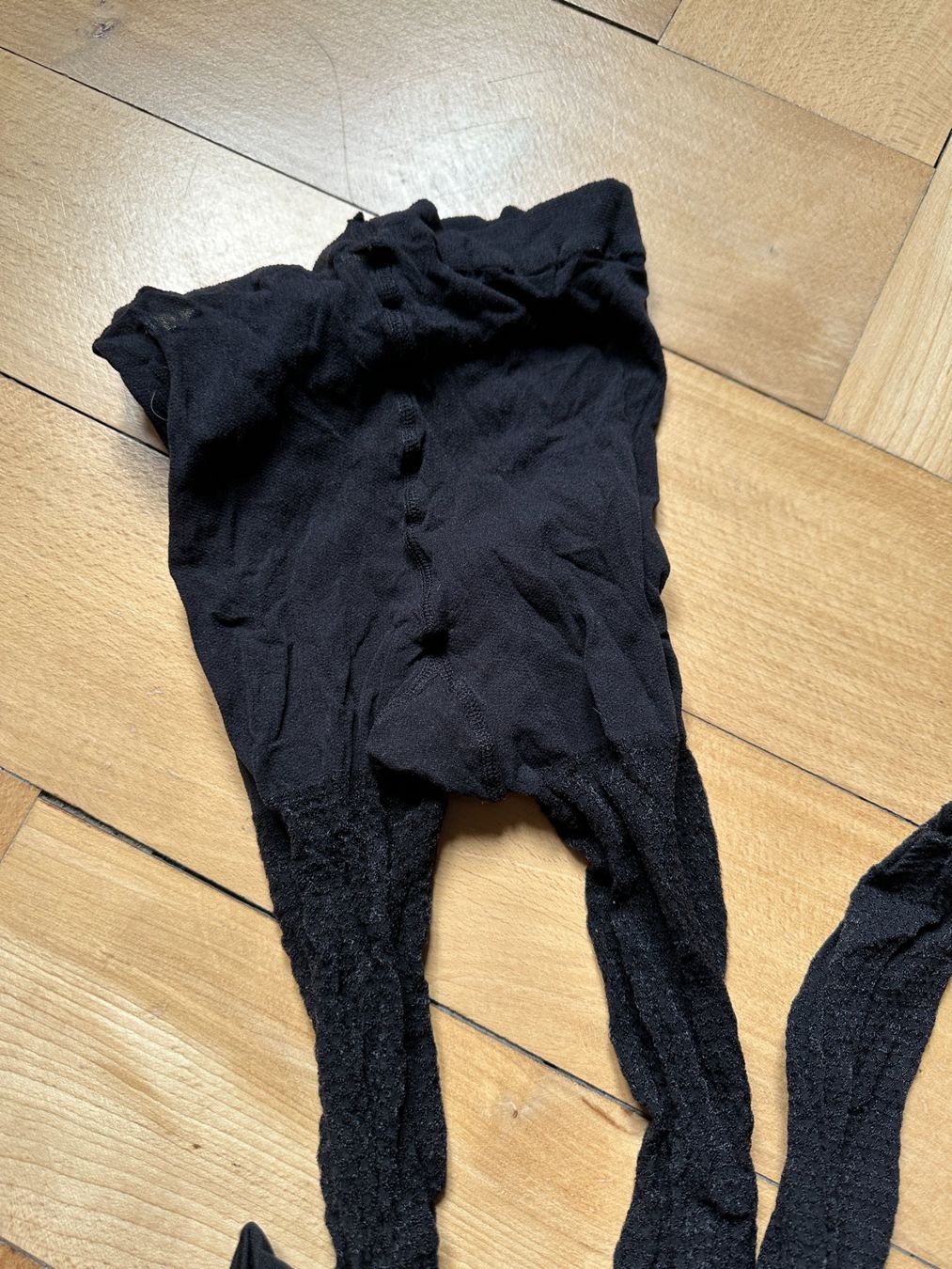 Strümpfe & Strumpfhosen: 2 Strumpfhosen schwarz gemustert XS/S – Gebraucht aus Zürich von Diazaio 2