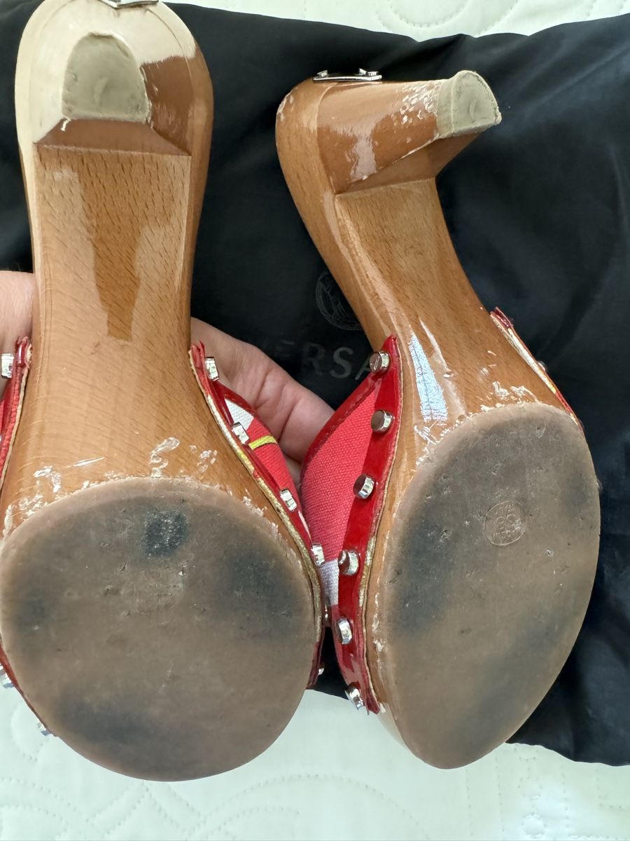 Versace Scarpe da donna: VERSACE PANTOLETTE Gr.38 – Usato da Steinhausen venduto da Mimirose114 3