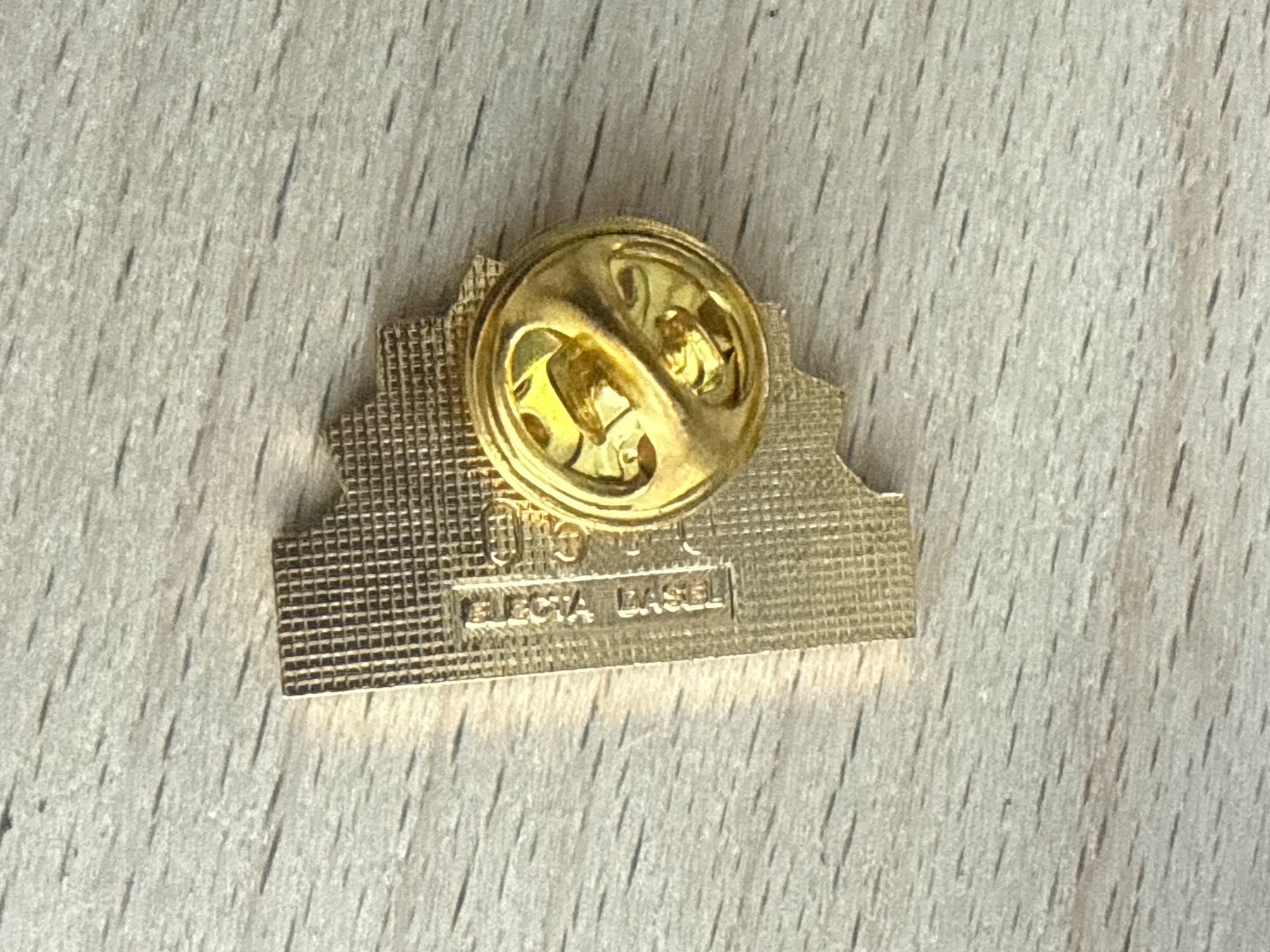 Placchette & Badge: Pin EDUSCHO – Usato da Glattbrugg venduto da Schweigmatt 1