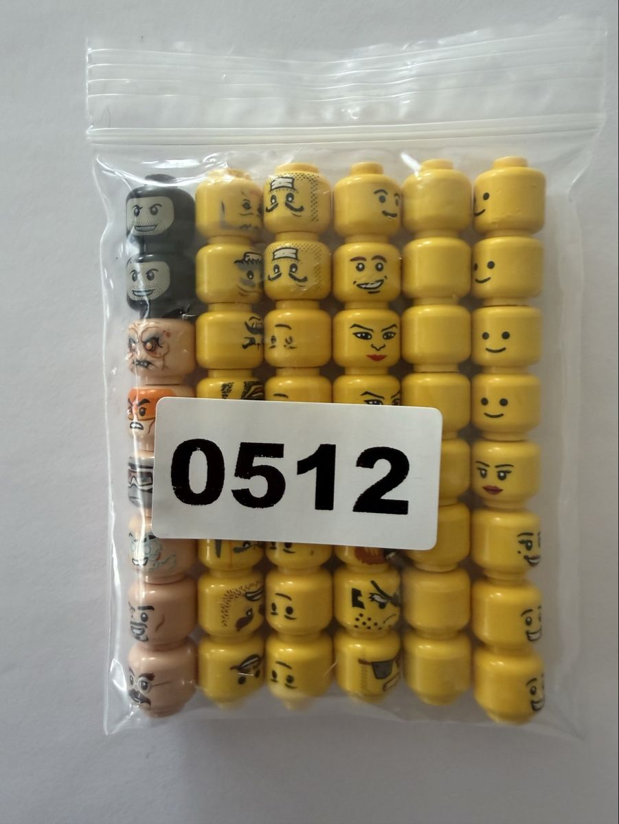 Lego Giocattoli: Lego Minifiguren Köpfe, Mix, 48 Stück – Usato da Rheinfelden venduto da zim_2hqc 1