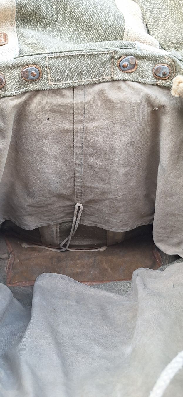 Schweizer Armee Zaini: Militär Rucksack – Usato da Grabs venduto da tschanny 2