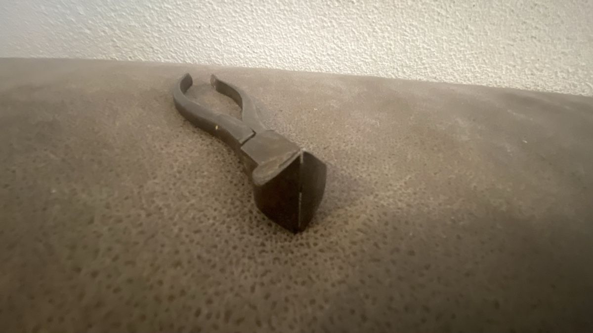 Tutti gli attrezzi: Alte Kneifzange/Zange Ducommun – Usato da Zürich venduto da Timi80 4