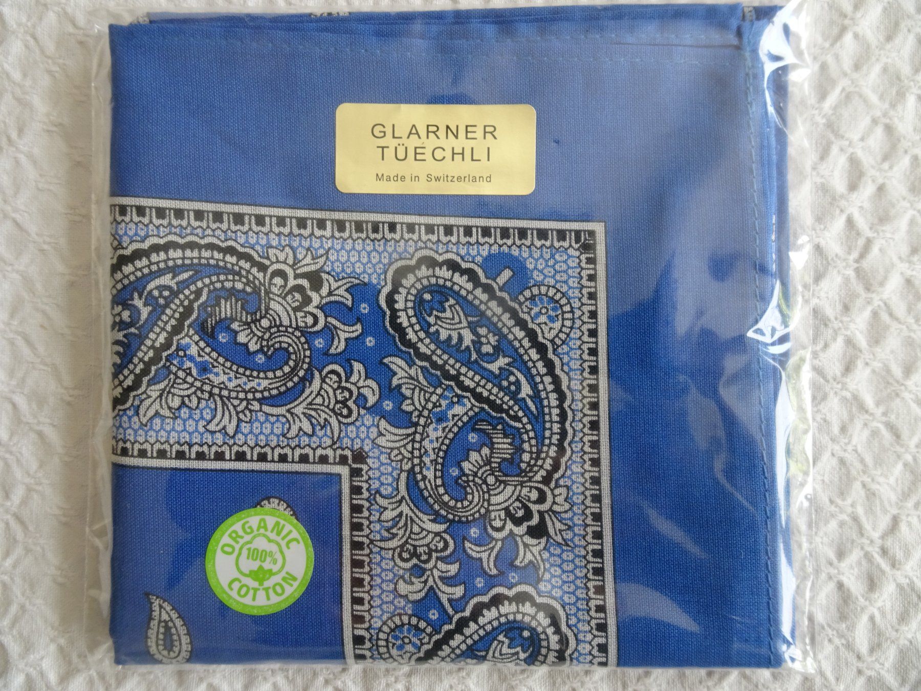 Foulards & écharpes: Glarner Tüechli – Neuf avec emballage d'origine à männedorf par purzelchen