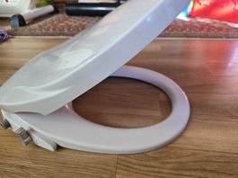 Wc sitz mit duschfunktion