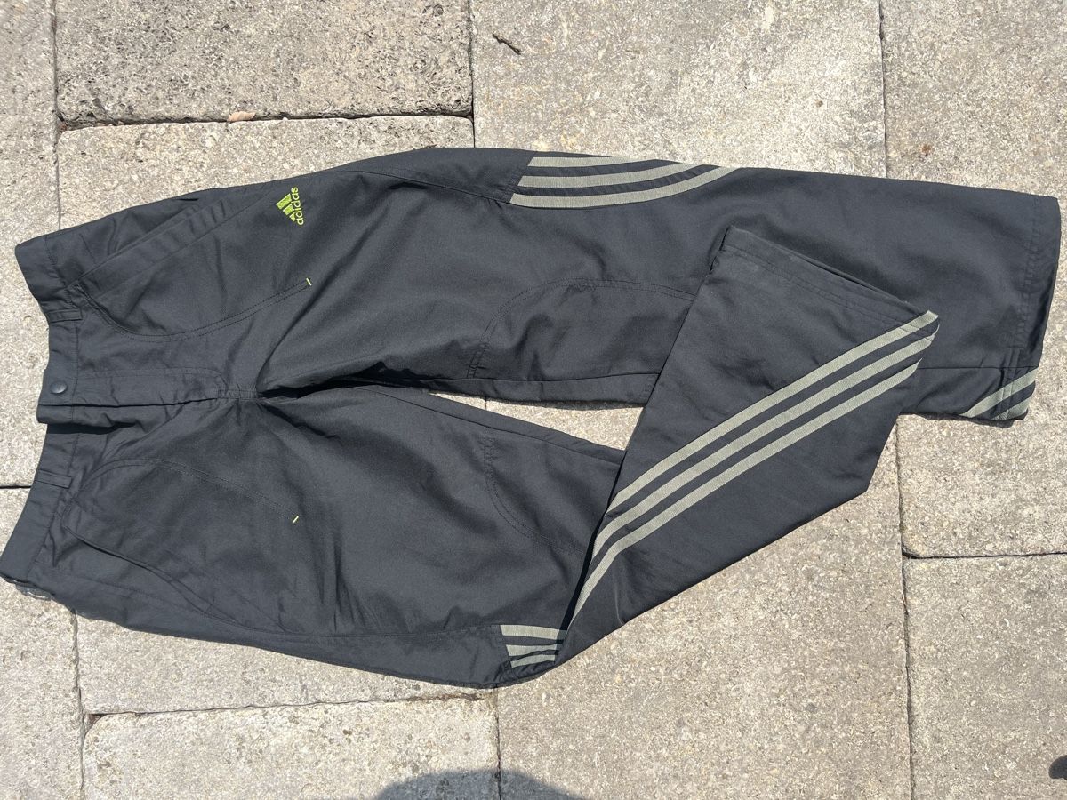 Adidas Pantalons: Adidas - Track Hose – D'occasion à Embrach par hexslog00 2