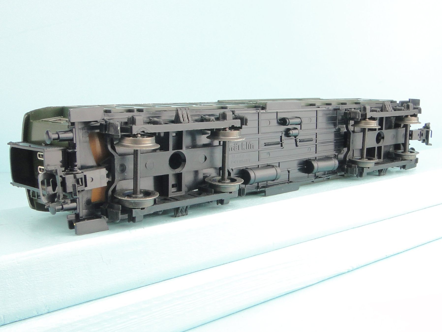 Märklin Modelleisenbahnen: Märklin 41372 Gepäckwagen – Gebraucht aus Bülach von cann11 8