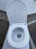 Dusch WC Neuwertig kaltwasser oder warmwasseranschluss.