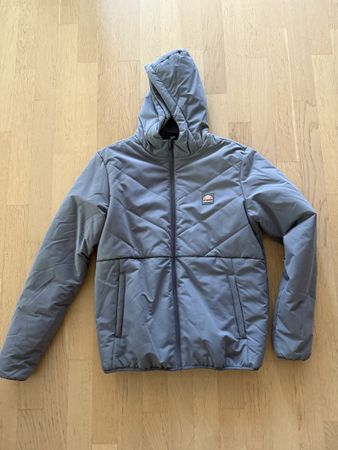 Ellesse Steppjacke Grau Grösse M guter Zustand