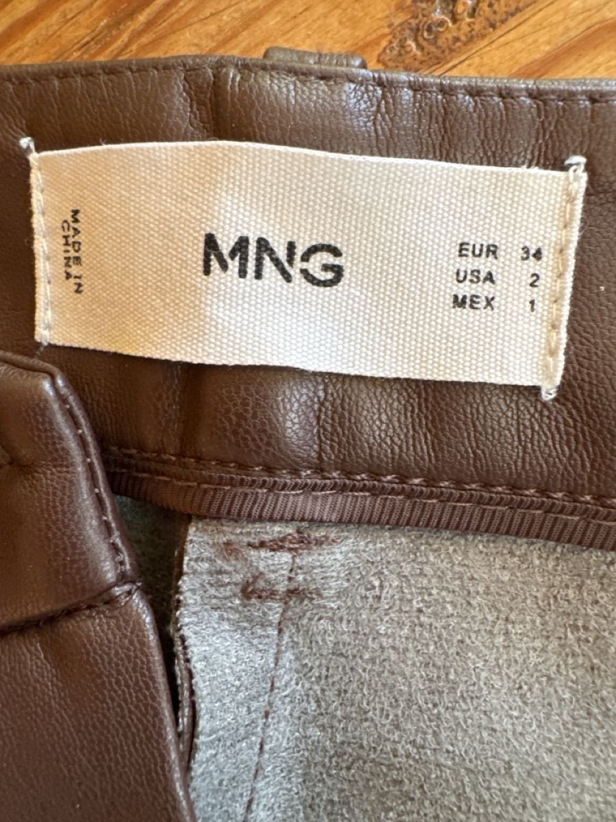 Pantaloni: MNG Lederimitat Hose braun Gr. 34 – Usato da Mauren venduto da ducducturi 2