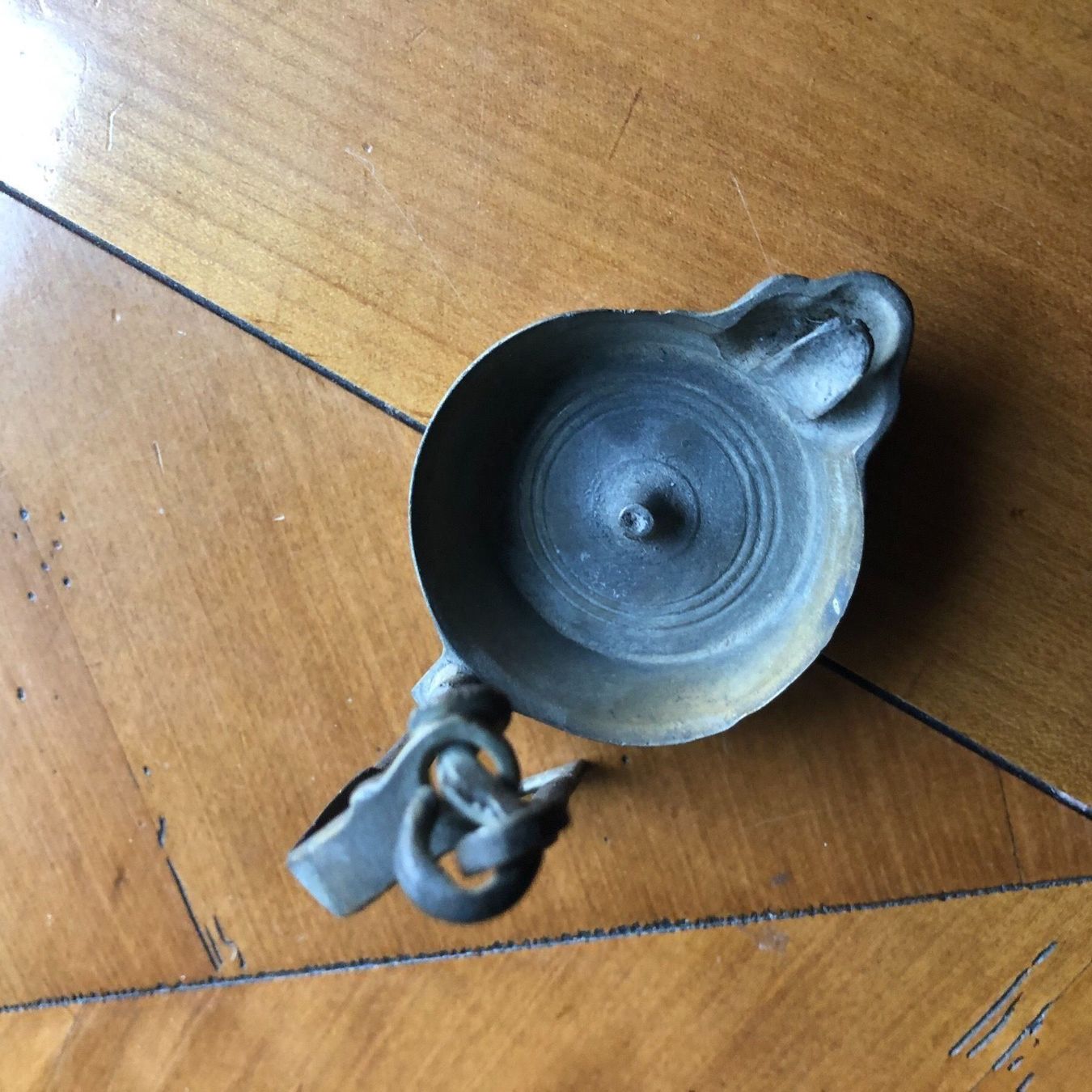 Lampade: Petite lampe à huile de mineur – Usato da Le Mont-sur-Lausanne venduto da Crocrodile 2