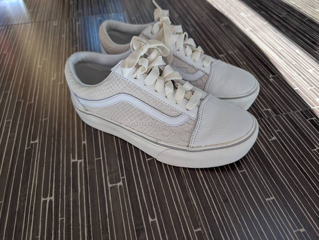Scarpe da donna: Vans Platform White Sneakers 37 – Usato da Erschwil venduto da andora00 2