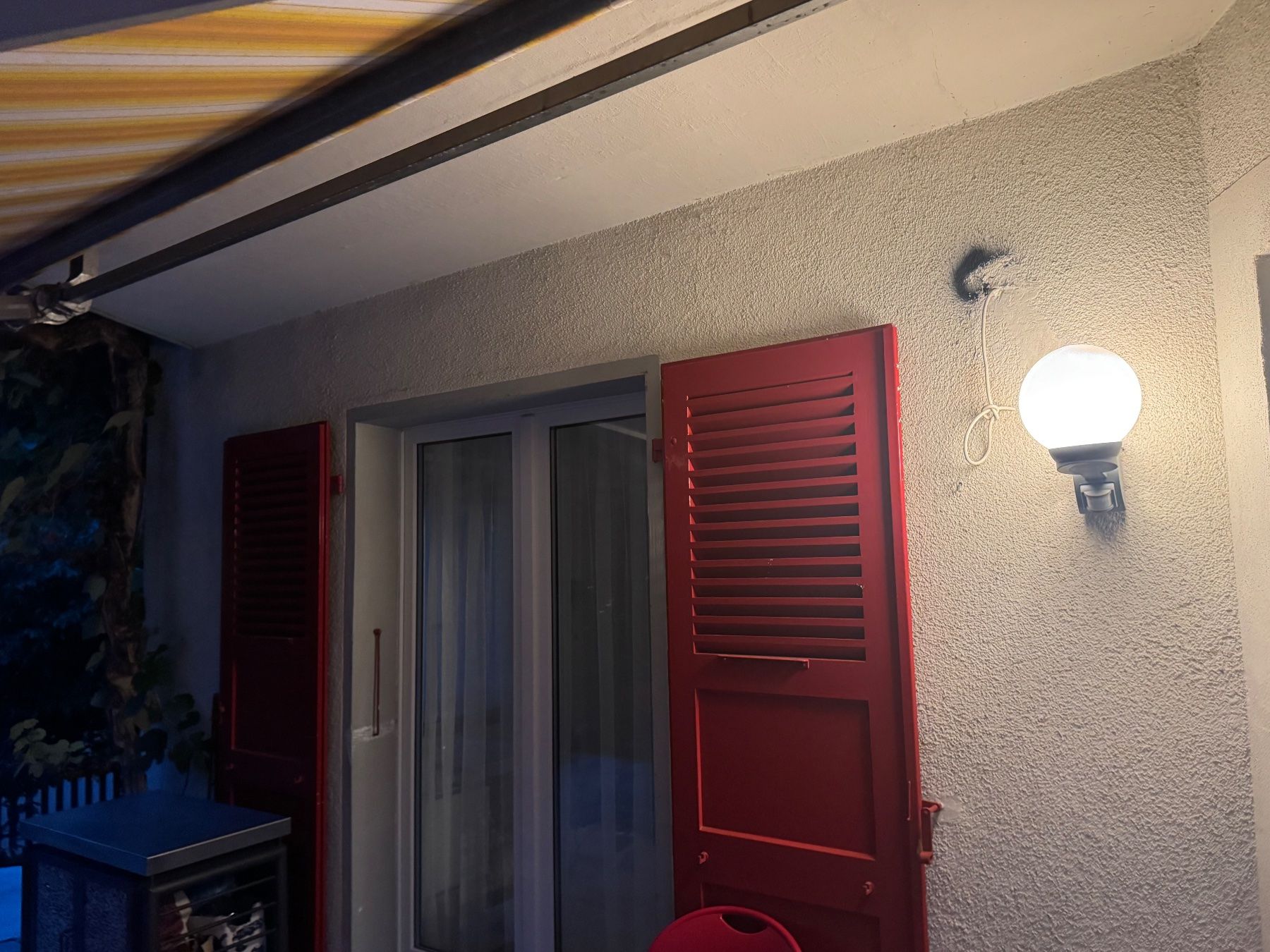 Lampade: Runde Aussenlampe mit Sensor Lieferung gratis – Usato da Thun venduto da altstadt-thun