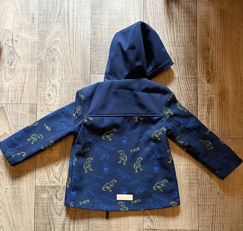 Jacken & Mäntel: Softshelljacke Grösse 110 – Gebraucht aus Innerberg von shopp 3