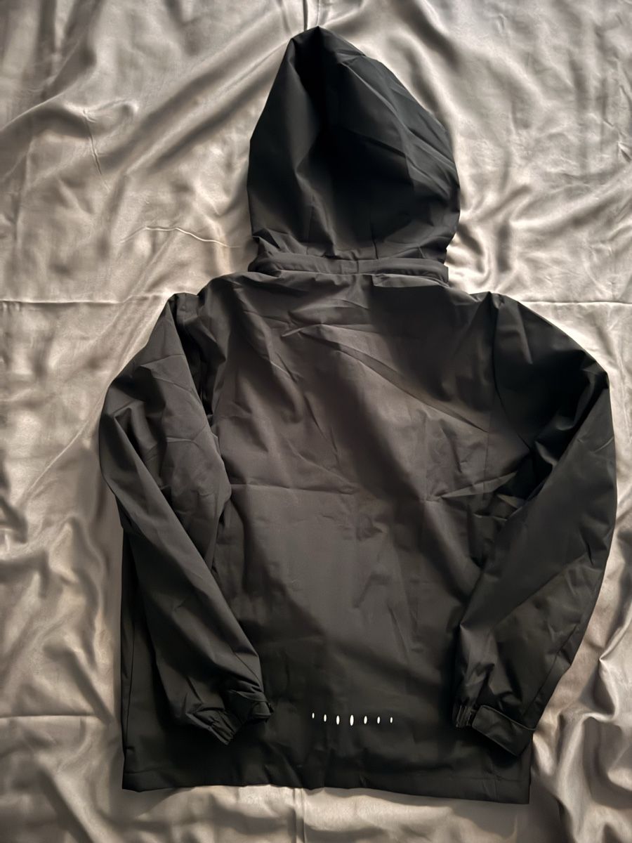 Giacche: Under Armor Windbreaker – Nuovo (secondo la descrizione) da Unterentfelden venduto da tim_5vkv 2