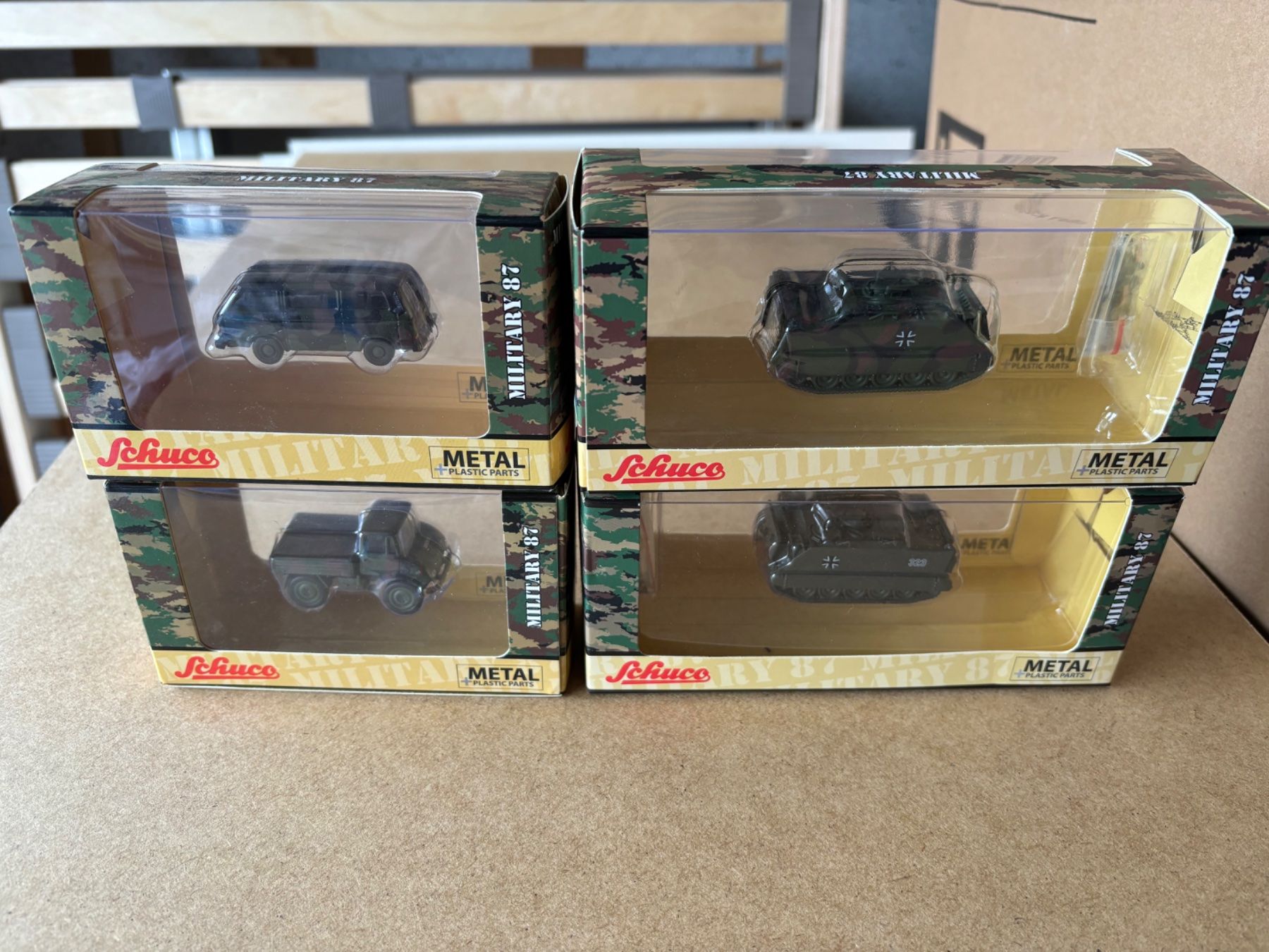 Schuco Modellini d'auto: 4x Schuco Militaire Metal HO – Nuovo e nell'imballaggio originale da Hauterive NE venduto da eriamch
