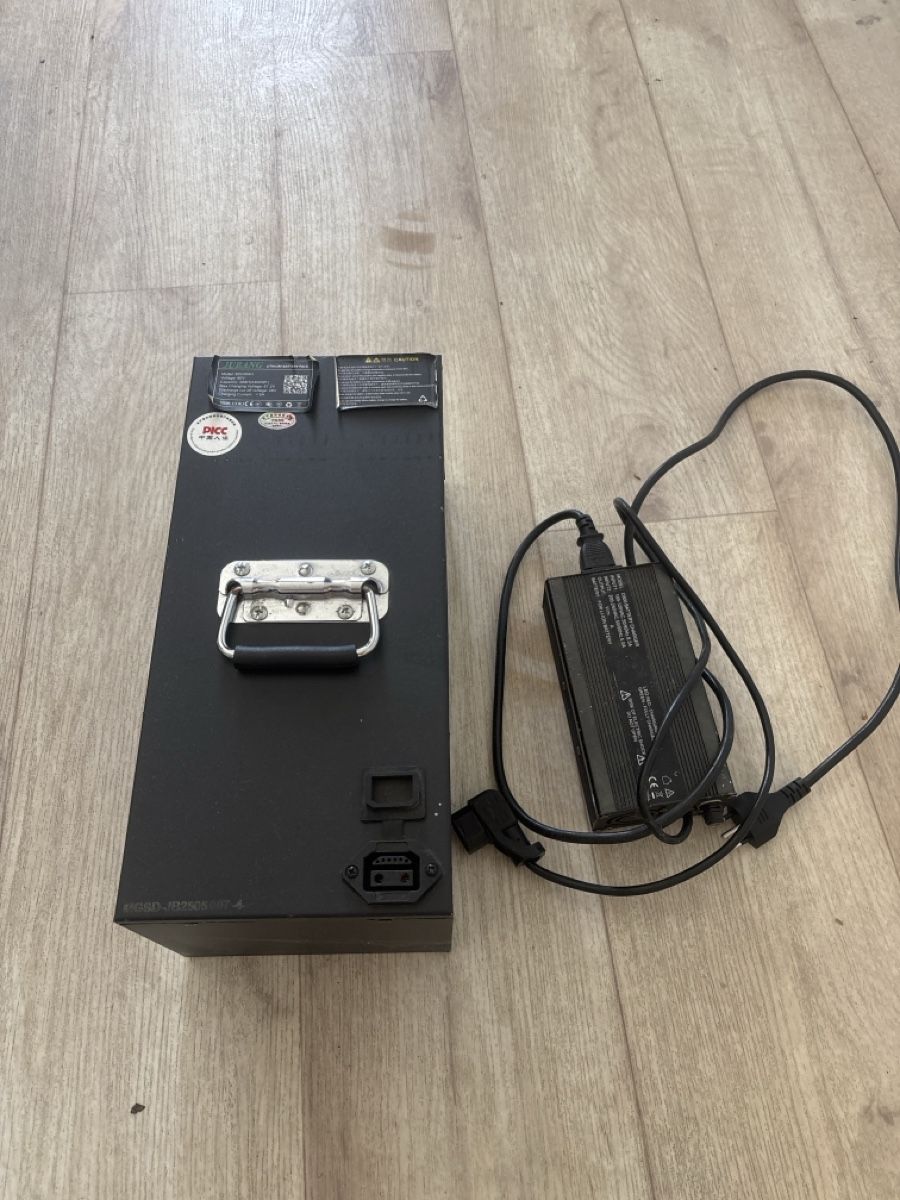 Batteries: E-Roller Batterie 60V/40AH – Neuf (Voir description) à Rudolfstetten par KerstinB01