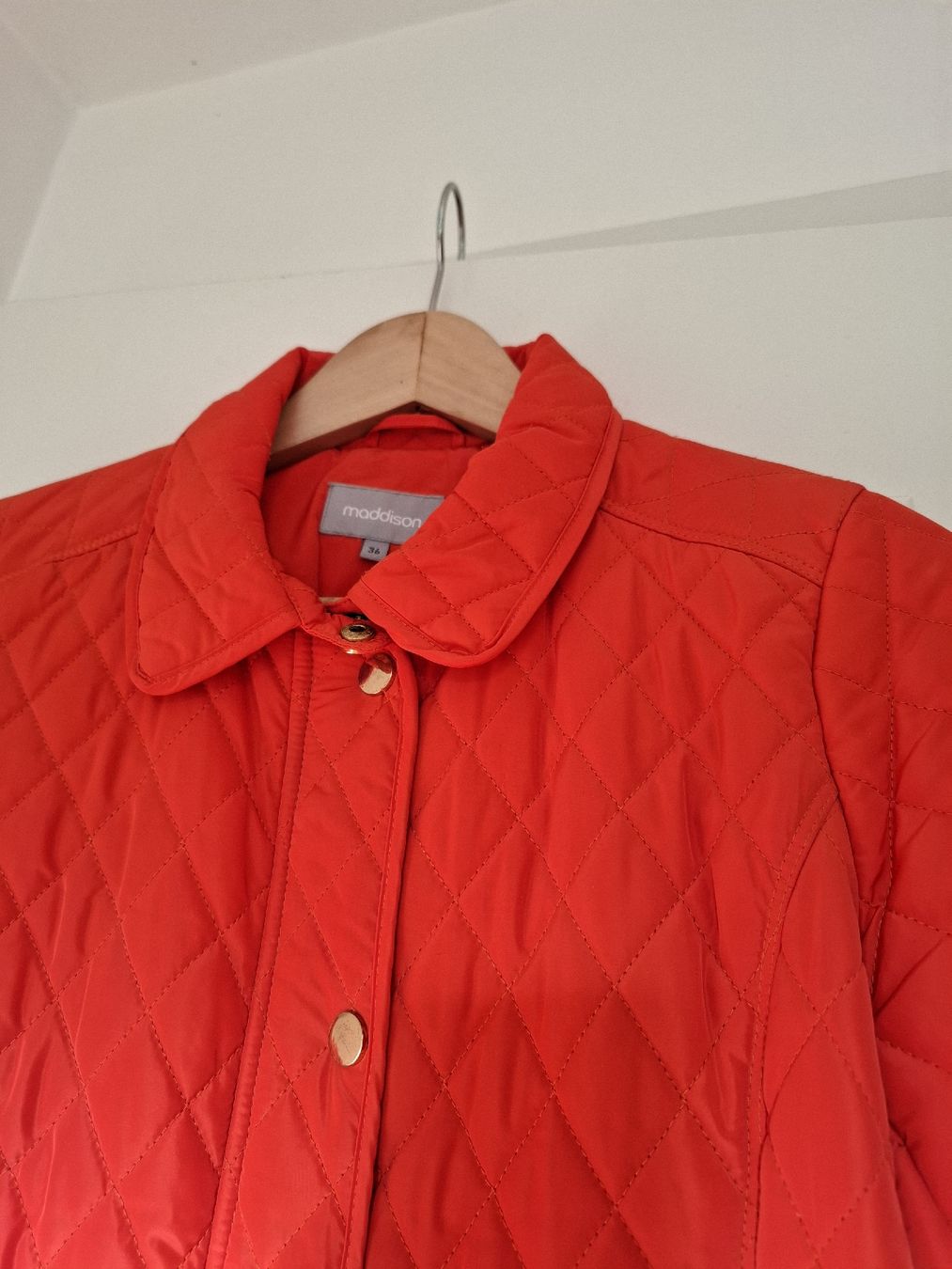 Maddison Jacken: Veste mi-saison taille S – Neu (gemäss Beschreibung) aus La Tour-de-Peilz von Marin_nette 1