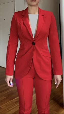 Red suit - size EU36