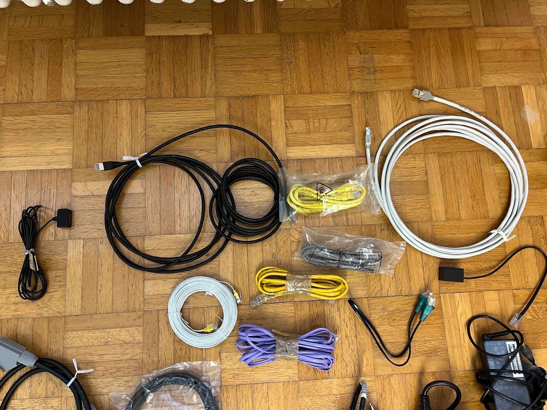 Cavi: Diverse Kabel (teilweise originalverpackt!) – Nuovo e nell'imballaggio originale da Siebnen venduto da Arko27 3