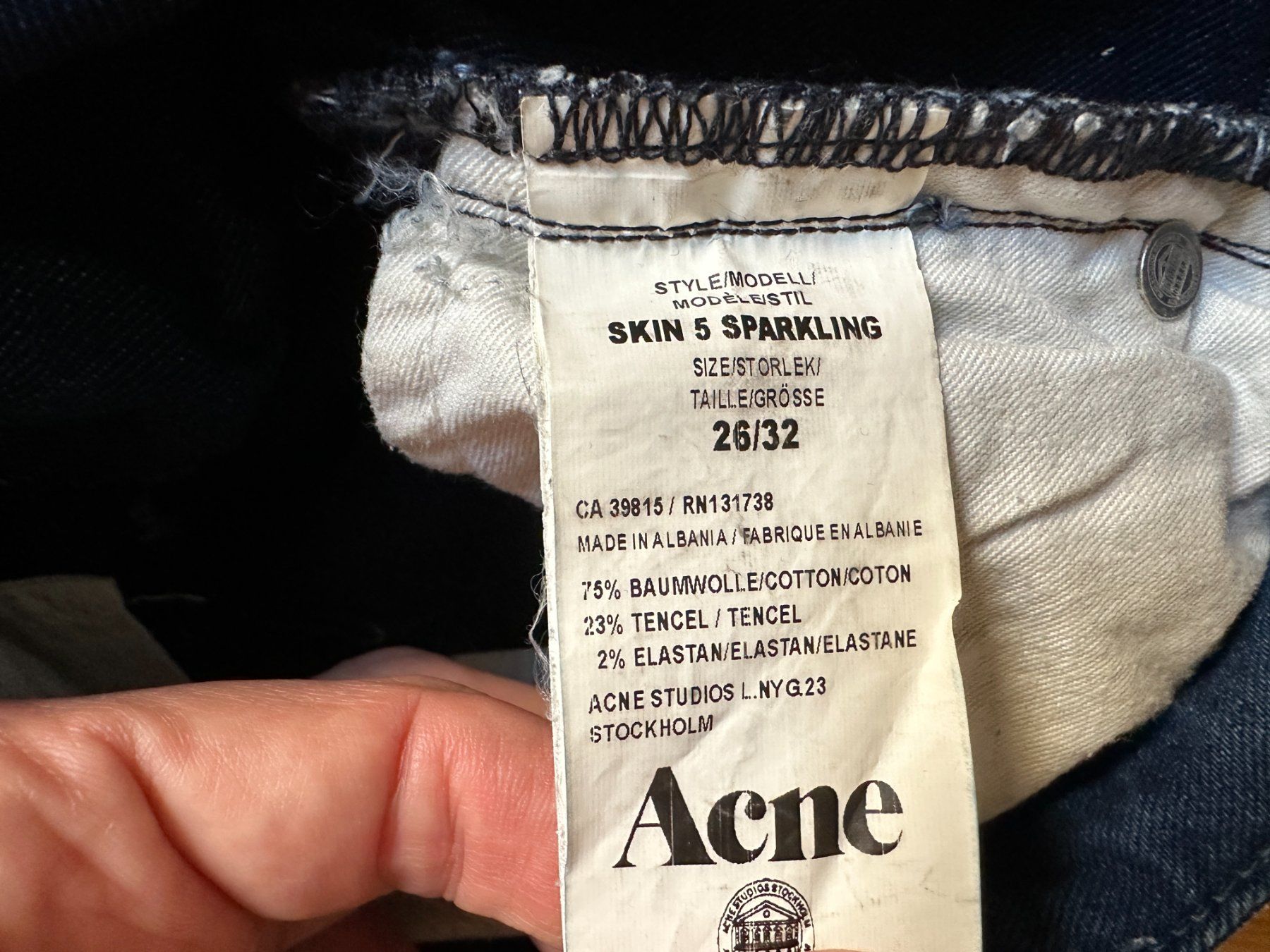 Acne Studios Jeans: Acne Studios Skin 5 Sparkling Jeans 26/32 – Gebraucht aus Lausanne von brixton 7