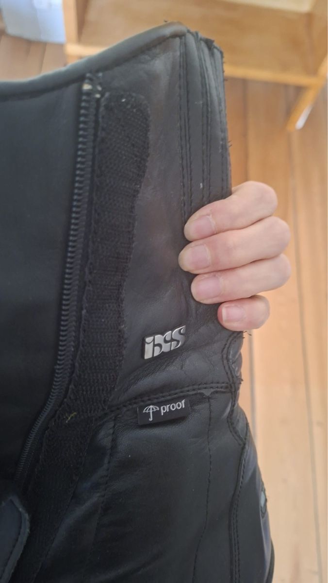 IXS Scarpe da uomo: Motorcycle boots black leather used condition – Usato da Zürich venduto da fishijoe 2