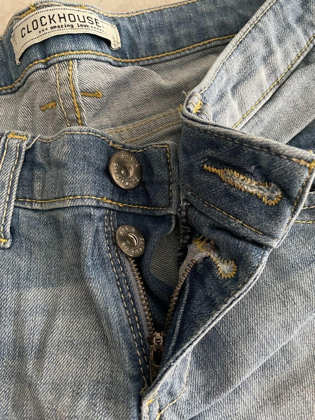 Pantalons: Jeans Shorts – D'occasion à Zürich par Mumpfi9 2