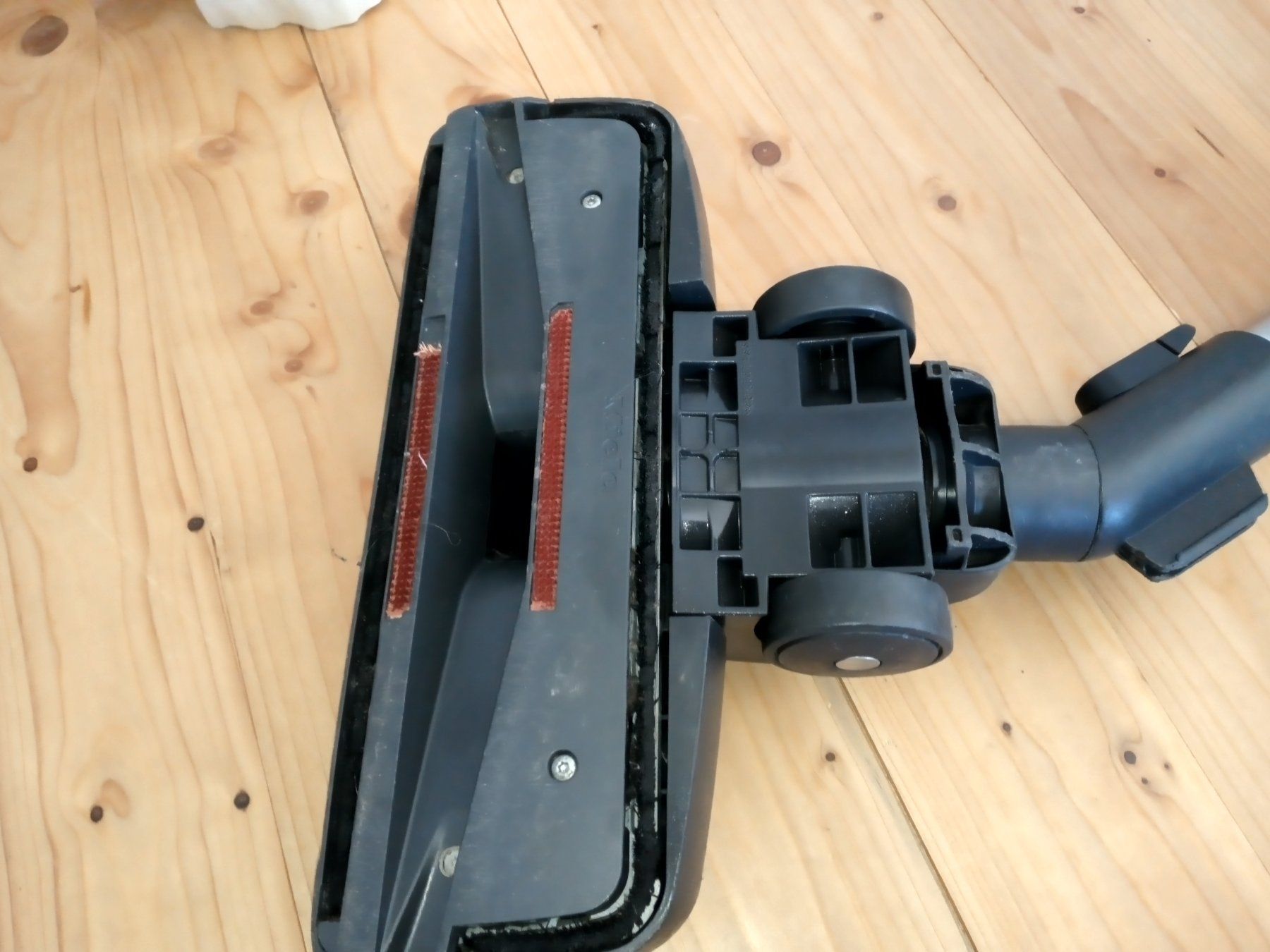 Miele Aspirapolveri & Accessori: Staubsauger Miele C3 Silence  Ecoline – Usato da Prez-vers-Siviriez venduto da Monija70 6