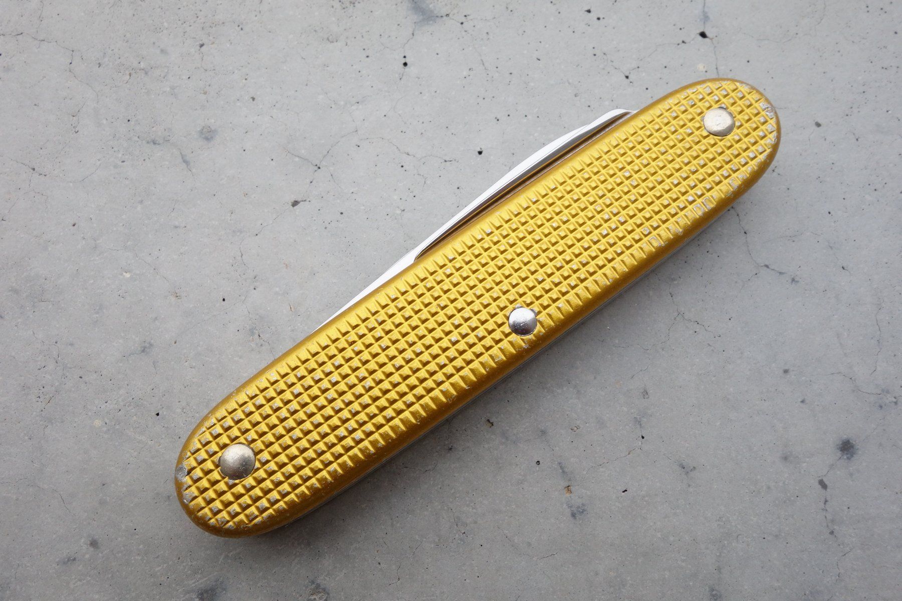 Victorinox Taschenmesser: Victorinox Alox Old Cross Sackmesser 97 – Gebraucht aus St. Gallen von 8201 5