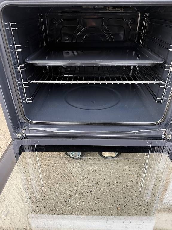 Elettrodomestici da cucina: Electrolux Backofen mit Glaskeramik  – Usato da Künten venduto da buli76 2