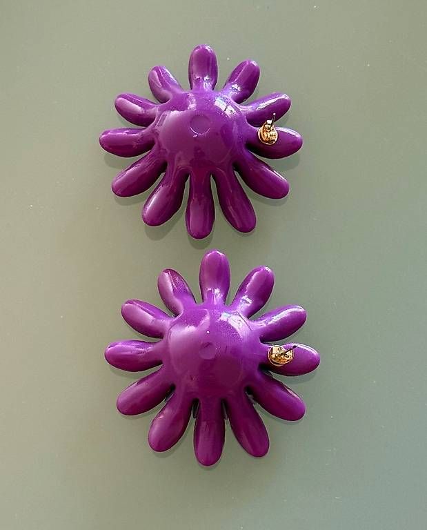 Boucles d'oreille: Oversized Ohrstecker "Flowers" von Essentiel Antwerp – D'occasion à Adliswil par Taxiqueen34 1