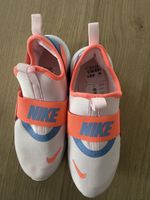 Nike Turnschuhe Grösse 35 Neu