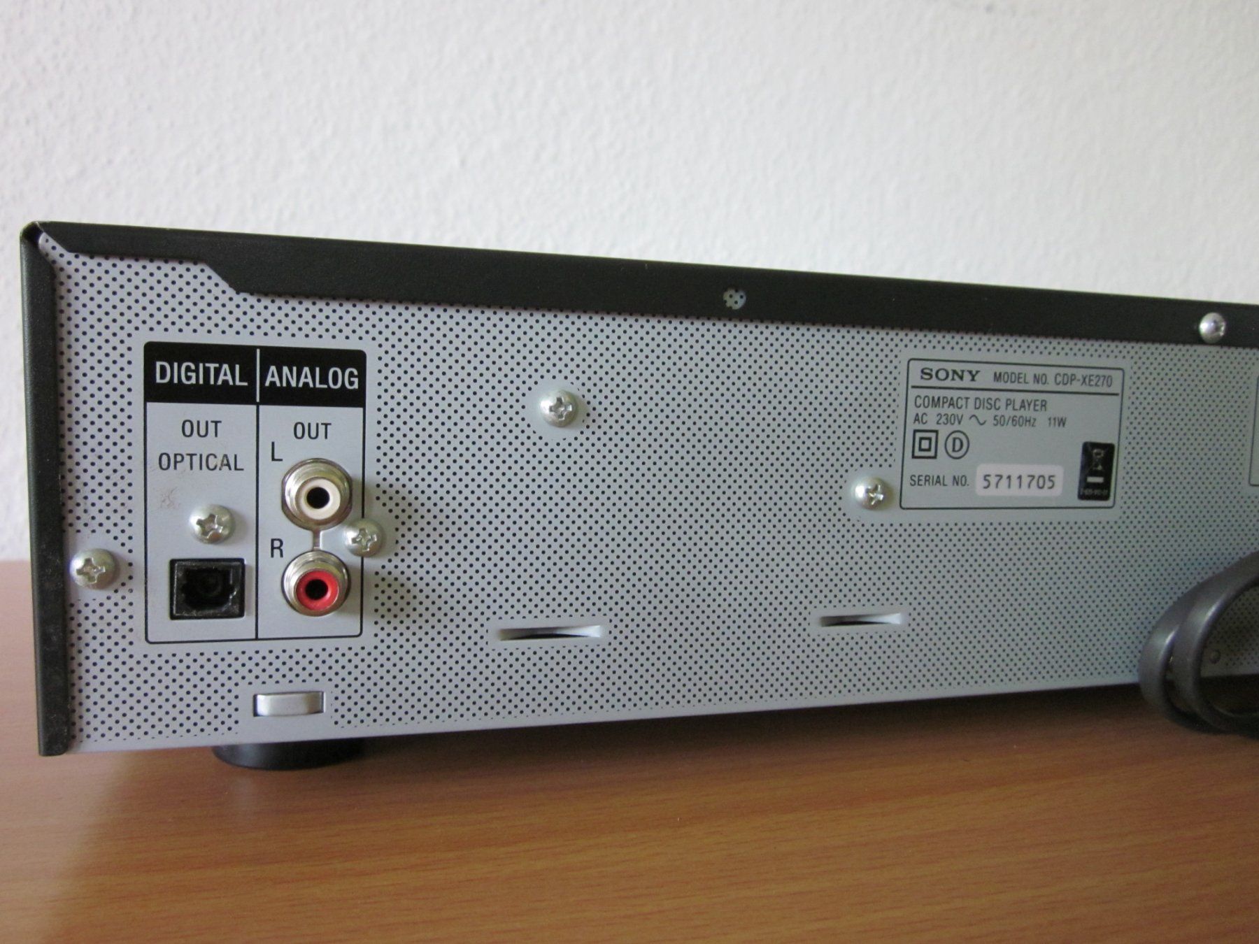 Sony Lettore multimediale & Streamer: Sony CDP-XE270 (Lecteur de CD) – Usato da Epalinges venduto da Batis82 6