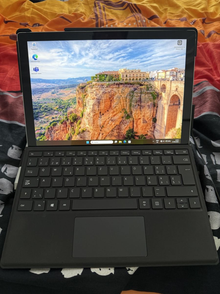 Microsoft Notebook: Microsoft Surface Pro 7 inkl. Surface Pen – Usato da Basel venduto da MrUnkn0wn3000