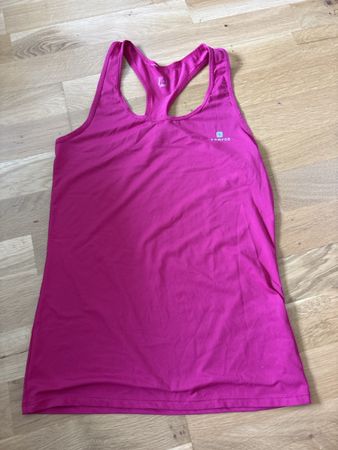 pinkes Sporttop von Domyos 