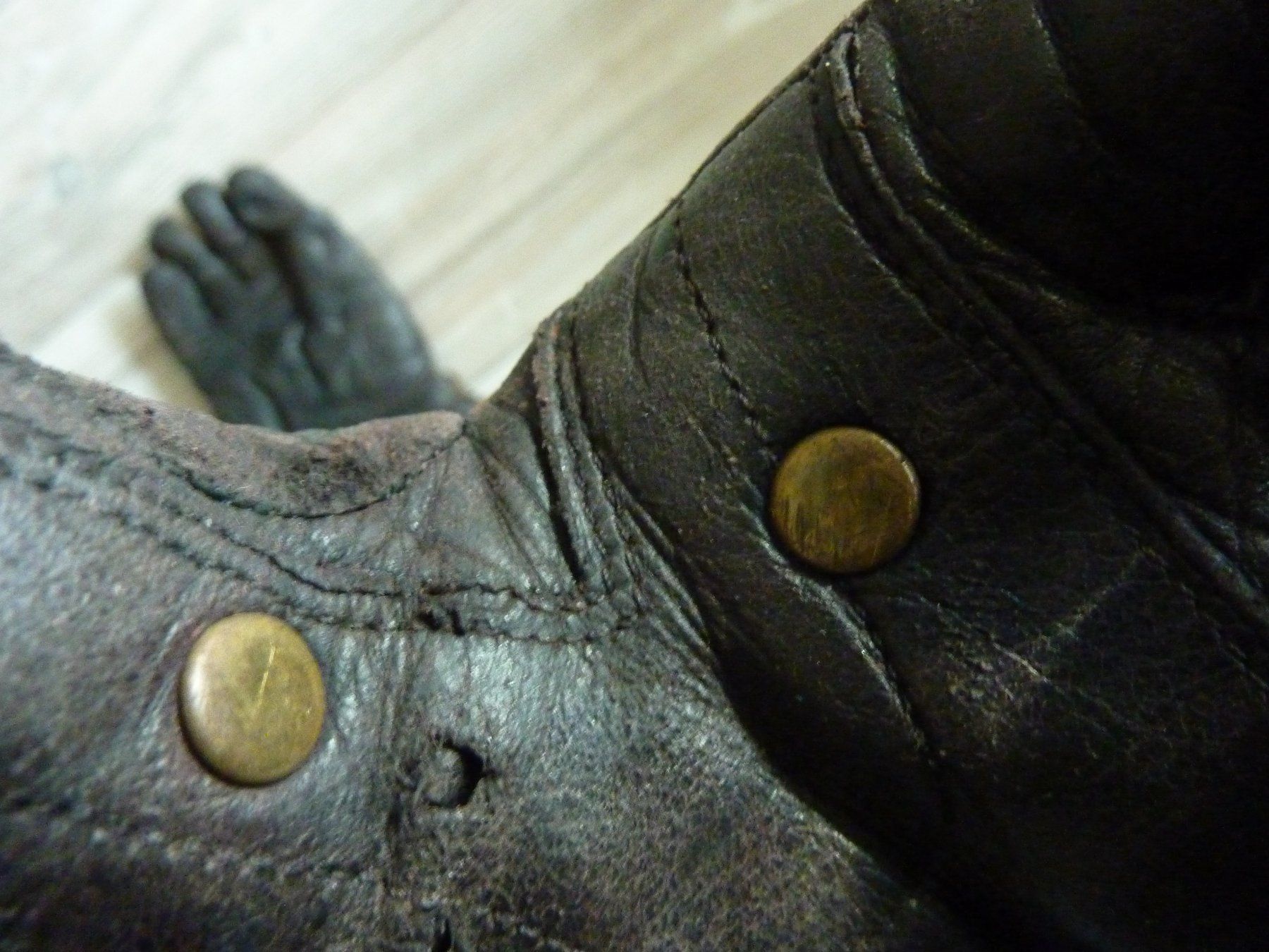 Guanti & manicotti: Gants de moto chauffants – Usato da Bern venduto da Dedonegro 2