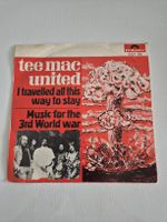 tee mac united - I travelled all this way to stay...Single 7